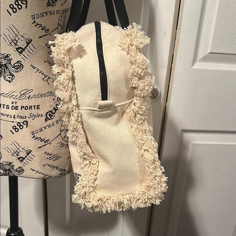 Karl Lagerfeld Paris "Elegance is Attitude" Cream Tote Bag - Picture 5 of 11